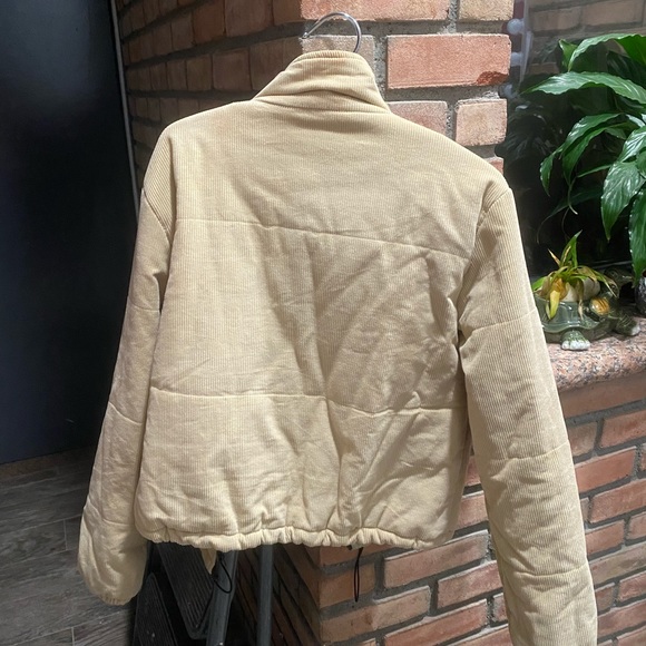 Cropped corduroy puffer jacket - Picture 3 of 6